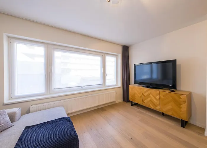 Renovated 2-Bedroom Apartment In Oostende