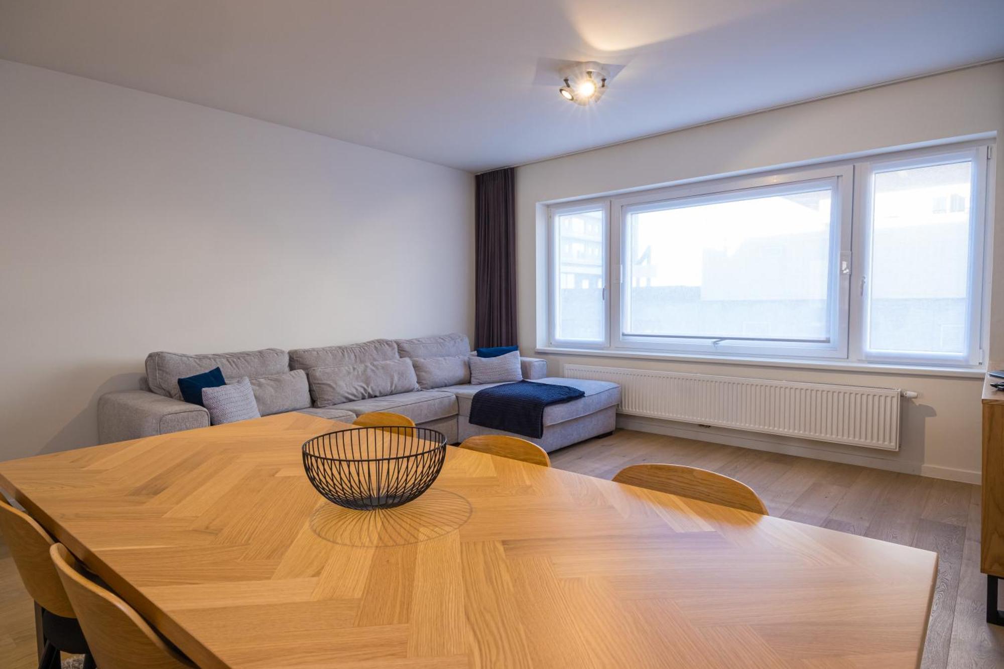 Apartamento Renovated 2-bedroom In Ostend